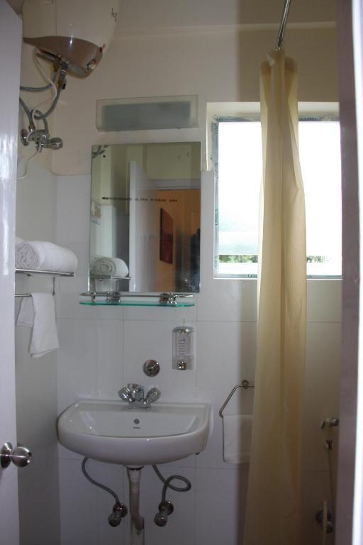 Down Town Guest House Calcutta  Camera foto